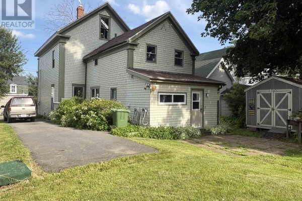 Family room - 130 Mackay Street, Stellarton, NS B0K1S0 Photo 4