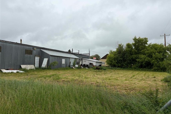 130 Main Street, Newdale, MB R0J1J0 Photo 5