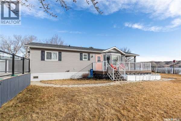 Bedroom - 130 Marine Drive, South Lake, SK S0G4C0 Photo 5