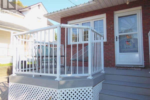 Dining room - 130 Mcgregor Ave, Sault Ste  Marie, ON P6A3W9 Photo 2