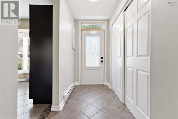 4pc Ensuite bath - 130 Rutledge Street, Bedford, NS B4A1X6 Photo 5