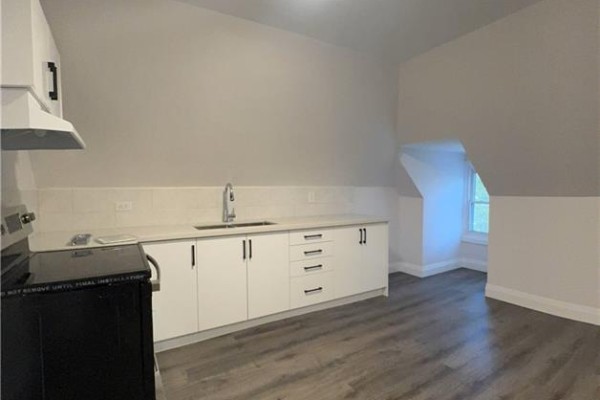 130 Wellington Street S Unit# 5, Hamilton, ON, photo 2