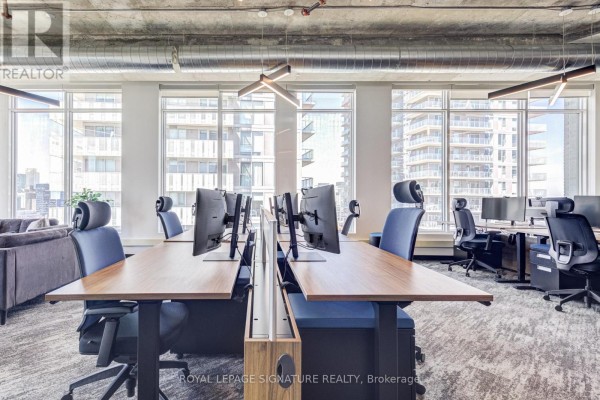 1300 - 130 Queens Quay E, Toronto, ON M5A3Y5 Photo 5