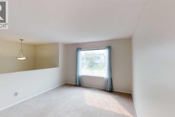 4pc Bathroom - 13005 93 Street, Grande Prairie, AB T8X1S5 Photo 5