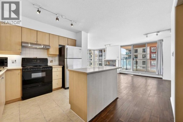 4pc Bathroom - 1301, 650 10 Street Sw, Calgary, AB T2P5G4 Photo 5