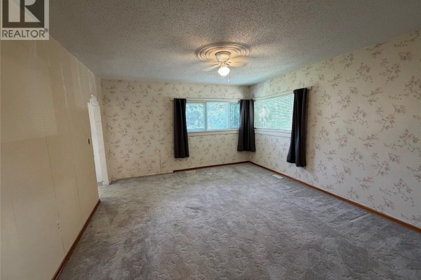 4pc Bathroom - 1301 107th Street, North Battleford, SK S9A1Z6 Photo 5