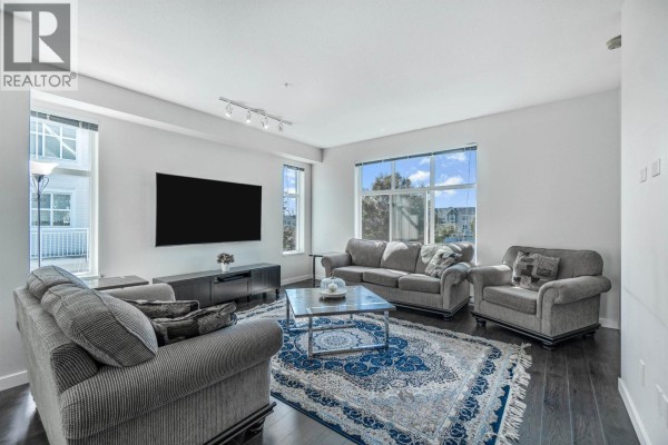 1301 11295 Pazarena Place, Maple Ridge, BC V2X4K9 Photo 3