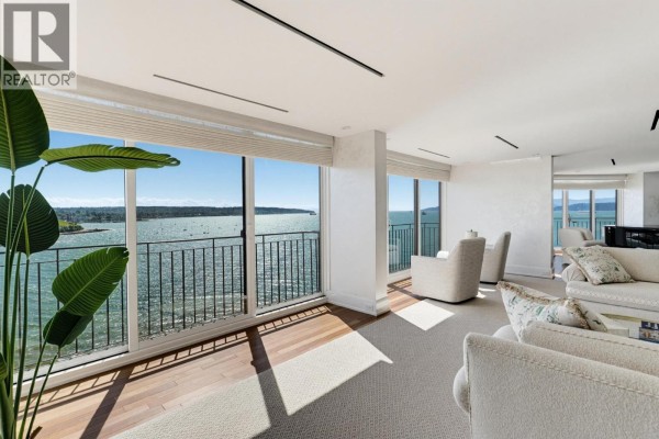 1301 1575 Beach Avenue, Vancouver, BC V6G1Y5 Photo 3