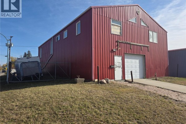 1301 Wallace Street, Regina, SK S4N3Z5 Photo 2