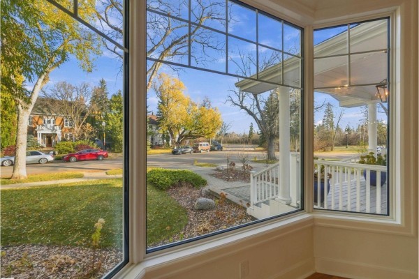 Family room - 13017 104 Av Nw, Edmonton, AB T5N0V9 Photo 4
