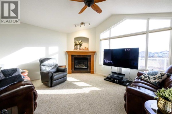 4pc Bathroom - 13017 89 Street, Grande Prairie, AB T8X1V9 Photo 3