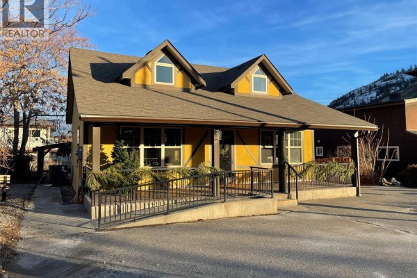 13017 Rosedale Avenue, Summerland, BC, photo 2