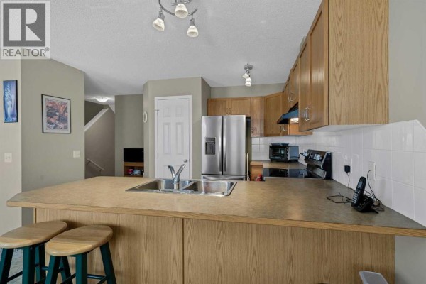 1302, 800 Yankee Valley Boulevard Se, Airdrie, AB, photo 3