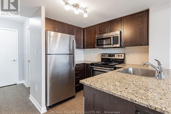 1302 - 816 Lansdowne Avenue, Toronto, ON M6H4K6 Photo 5