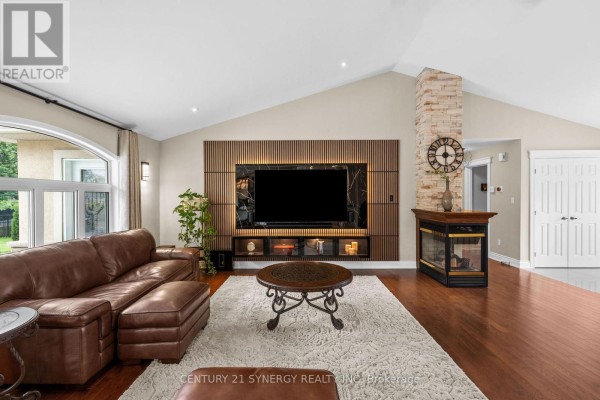 Kitchen - 1302 Bankfield Road, Ottawa, ON K4M1A2 Photo 5