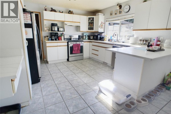 Bedroom - 1302 Cornwall Street, Kamloops, BC V2B2T4 Photo 4