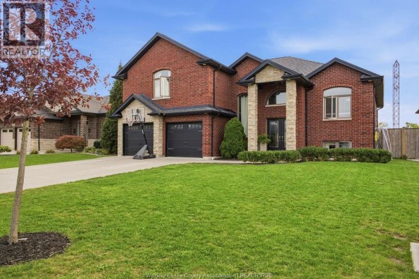 5pc Ensuite bath - 1302 Deer Run Trail, Lakeshore, ON N0R1A0 Photo 2