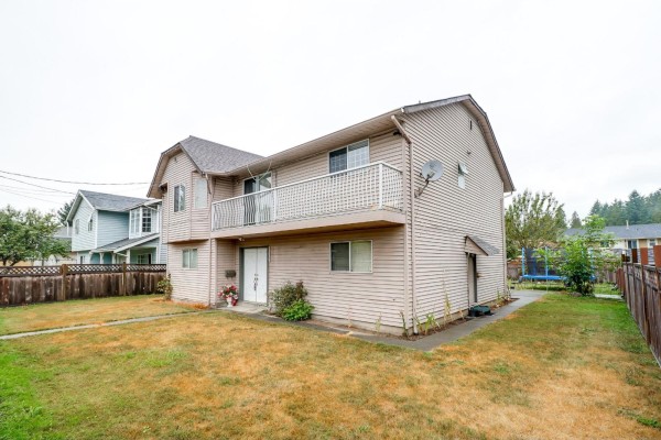 13025 96 Avenue, Surrey, BC V3V1Y2 Photo 2
