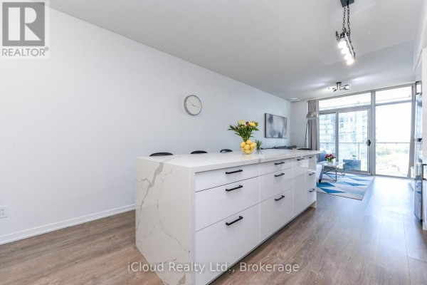 1303 - 103 The Queensway, Toronto, ON, photo 3
