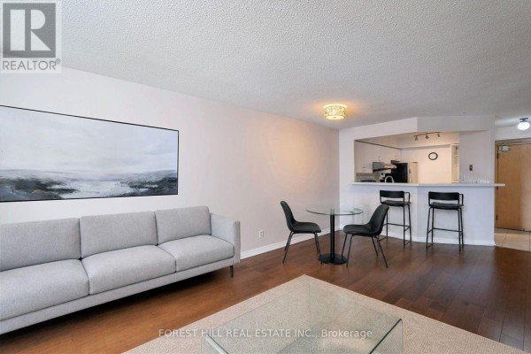 1303 - 24 Wellesley Street W, Toronto, ON, photo 2