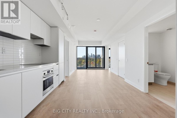1303 - 25 Frederick Todd Way, Toronto
