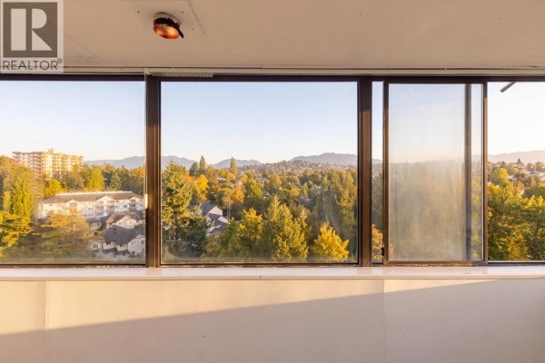 1303 2060 Bellwood Avenue, Burnaby, BC V5B4V2 Photo 3