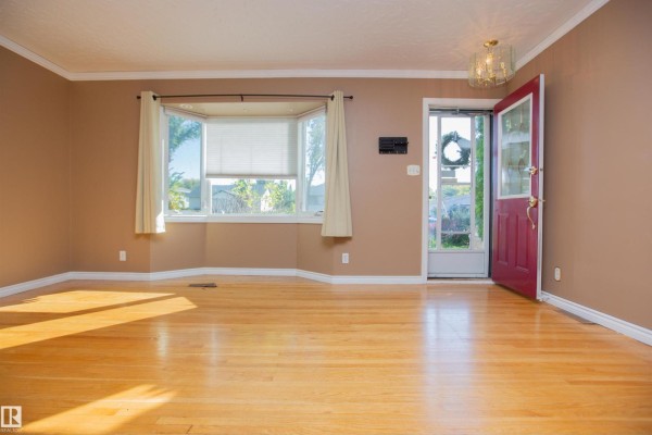Primary Bedroom - 13032 120 St Nw Nw, Edmonton, AB T5E5N9 Photo 4