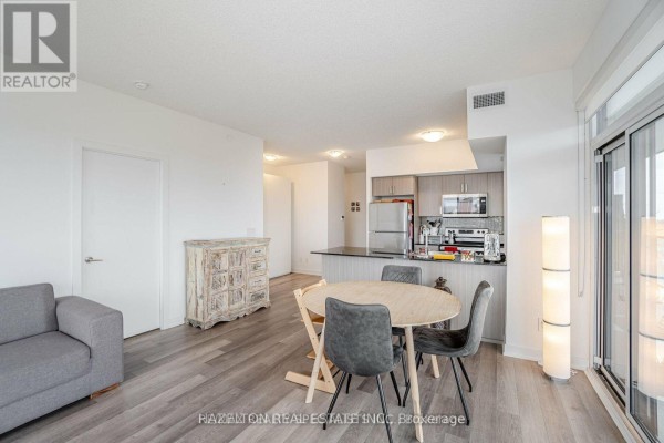 1304 - 1603 Eglinton Avenue W, Toronto, ON, photo 2