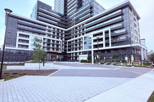 1304 - 3220 William Coltson Avenue, Oakville