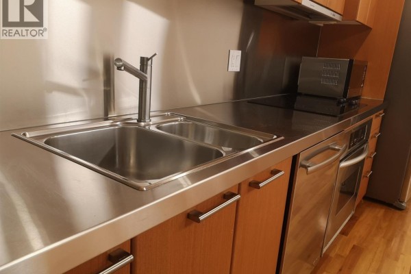 1304 1333 W Georgia Street, Vancouver, BC V6E4V3 Photo 3