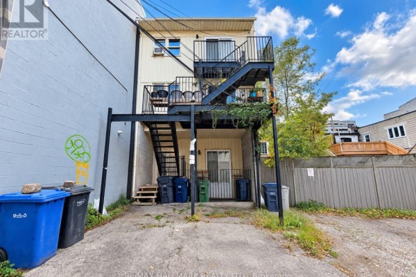 1304 Queen Street E, Toronto, ON M4L1C4 Photo 3