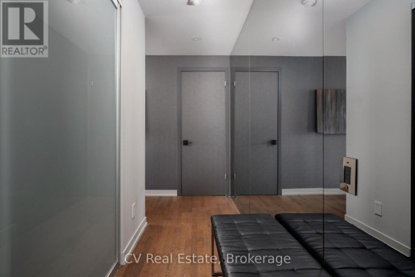 1305 - 95 Bathurst Street, Toronto, ON, photo 3
