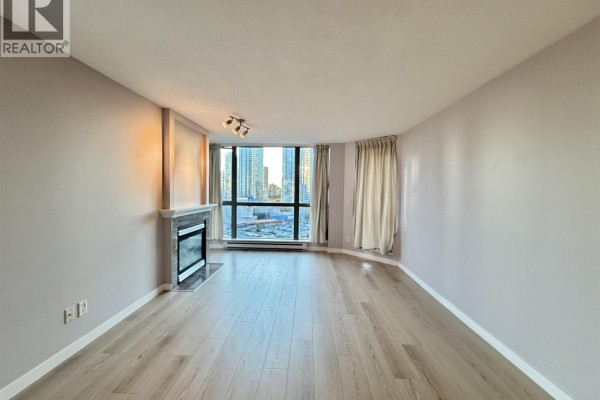 1305 4788 Hazel Street, Burnaby