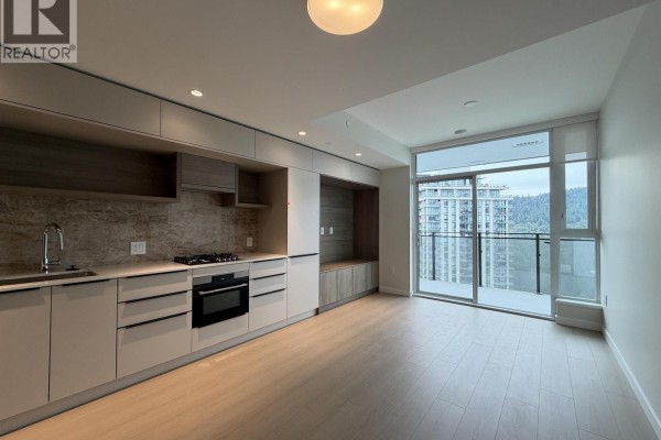 1305 612 Elmwood Street, Coquitlam, BC V3J0W1 Photo 2