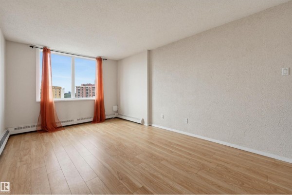 Primary Bedroom - #1305 9916 113 St Nw, Edmonton, AB T5K2N3 Photo 4