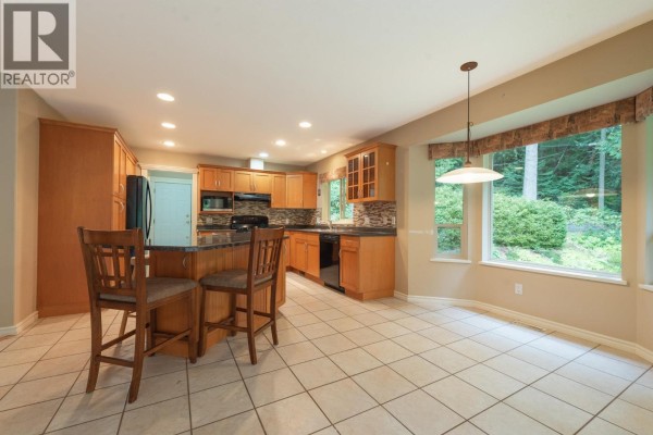 1305 Gower Point Road, Gibsons, BC V0N1V3 Photo 5
