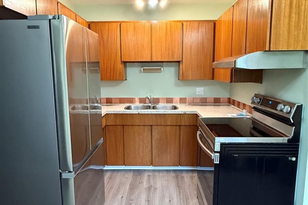 Kitchen - 1305 Park Avenue, Weyburn, SK S4H0K7 Photo 5