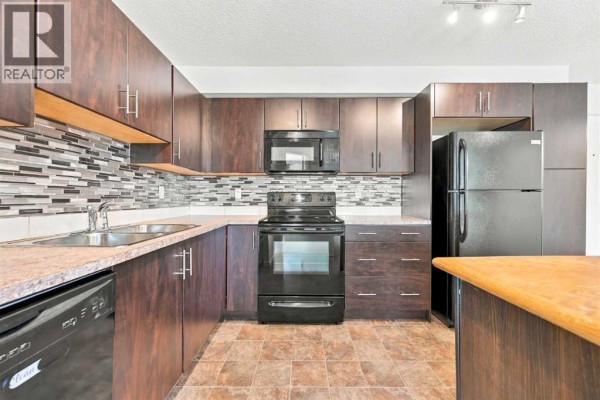 4pc Bathroom - 1306, 755 Copperpond Boulevard Se, Calgary, AB T2Z4R2 Photo 5