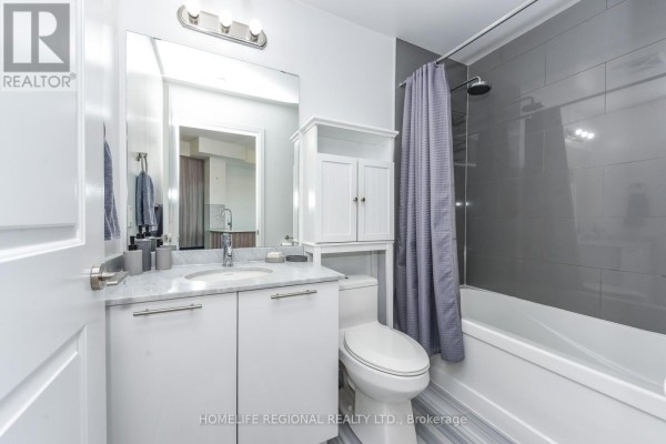 Living room - 1306 - 25 Fontenay Court, Toronto, ON M9A0C4 Photo 3