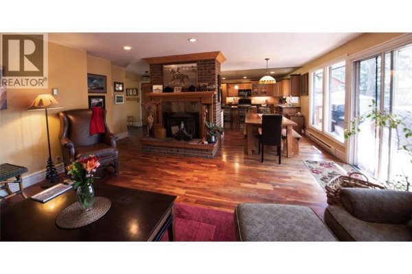 Sauna - 1306 Selkirk Drive, Golden, BC V0A1H6 Photo 5