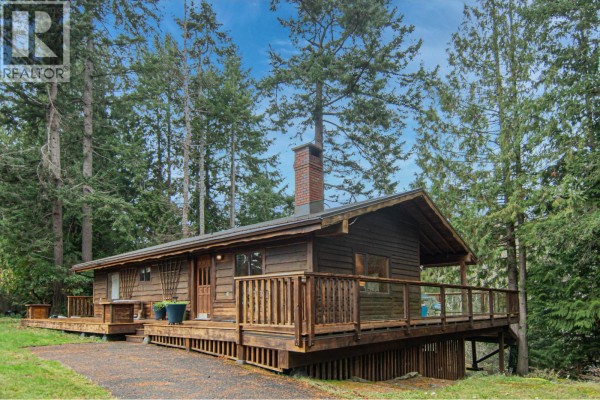 13075 Porlier Pass Road, Galiano Island, BC V0N1P0 Photo 2