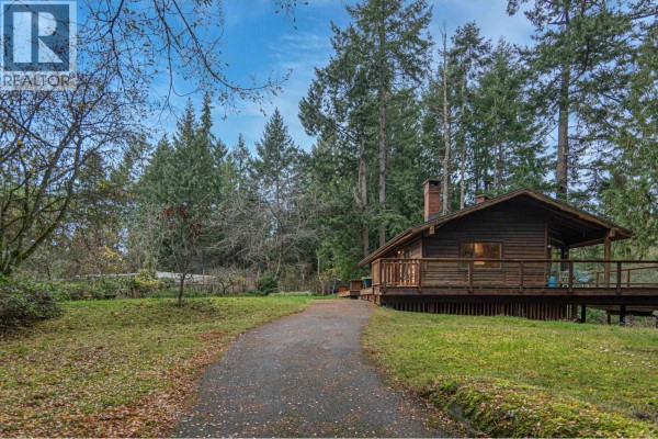 13075 Porlier Pass Road, Galiano Island, BC V0N1P0 Photo 3