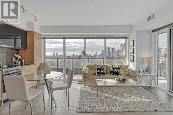1308 - 159 Wellesley Street E, Toronto, ON M4Y0H5 Photo 4