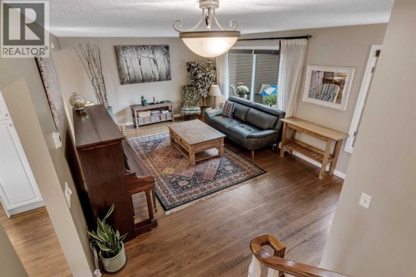 5pc Bathroom - 1308 Norfolk Drive Nw, Calgary, AB T2K5P6 Photo 5