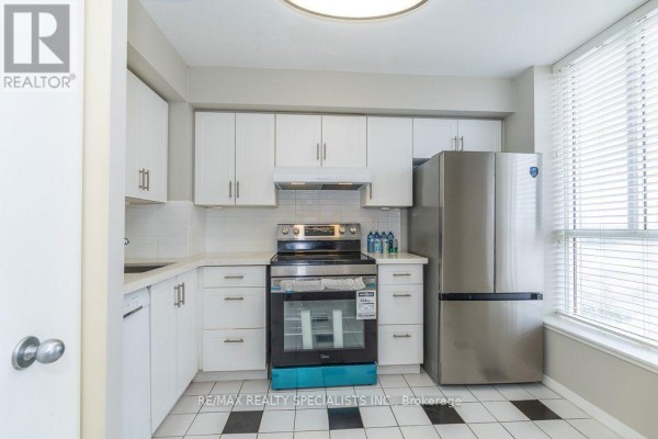 1309 - 21 Overlea Boulevard, Toronto, ON, photo 3