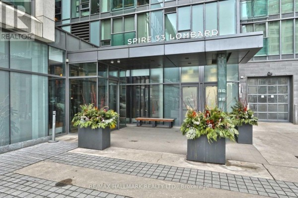 1309 - 33 Lombard Street, Toronto, ON M5C3H8 Photo 2