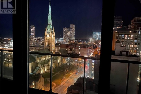 1309 - 33 Lombard Street, Toronto, ON M5C3H8 Photo 3