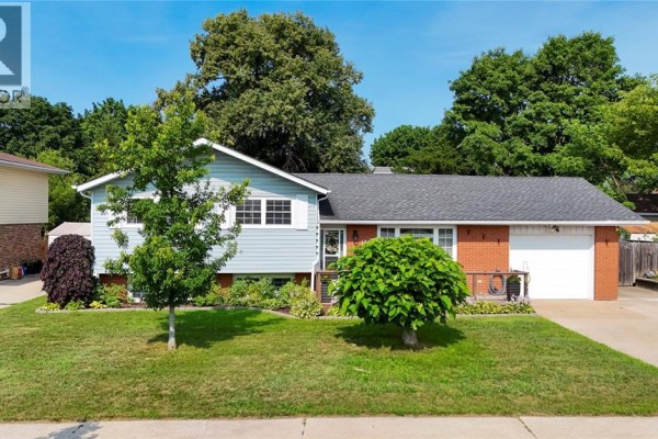 1309 Indian Road, Sarnia, ON, photo 2
