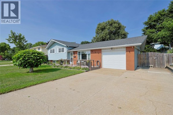 1309 Indian Road, Sarnia, ON, photo 3