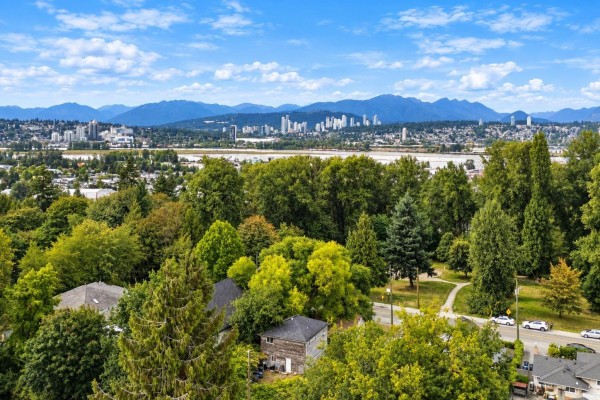 13090 111 Avenue, Surrey, BC V3T2S1 Photo 5